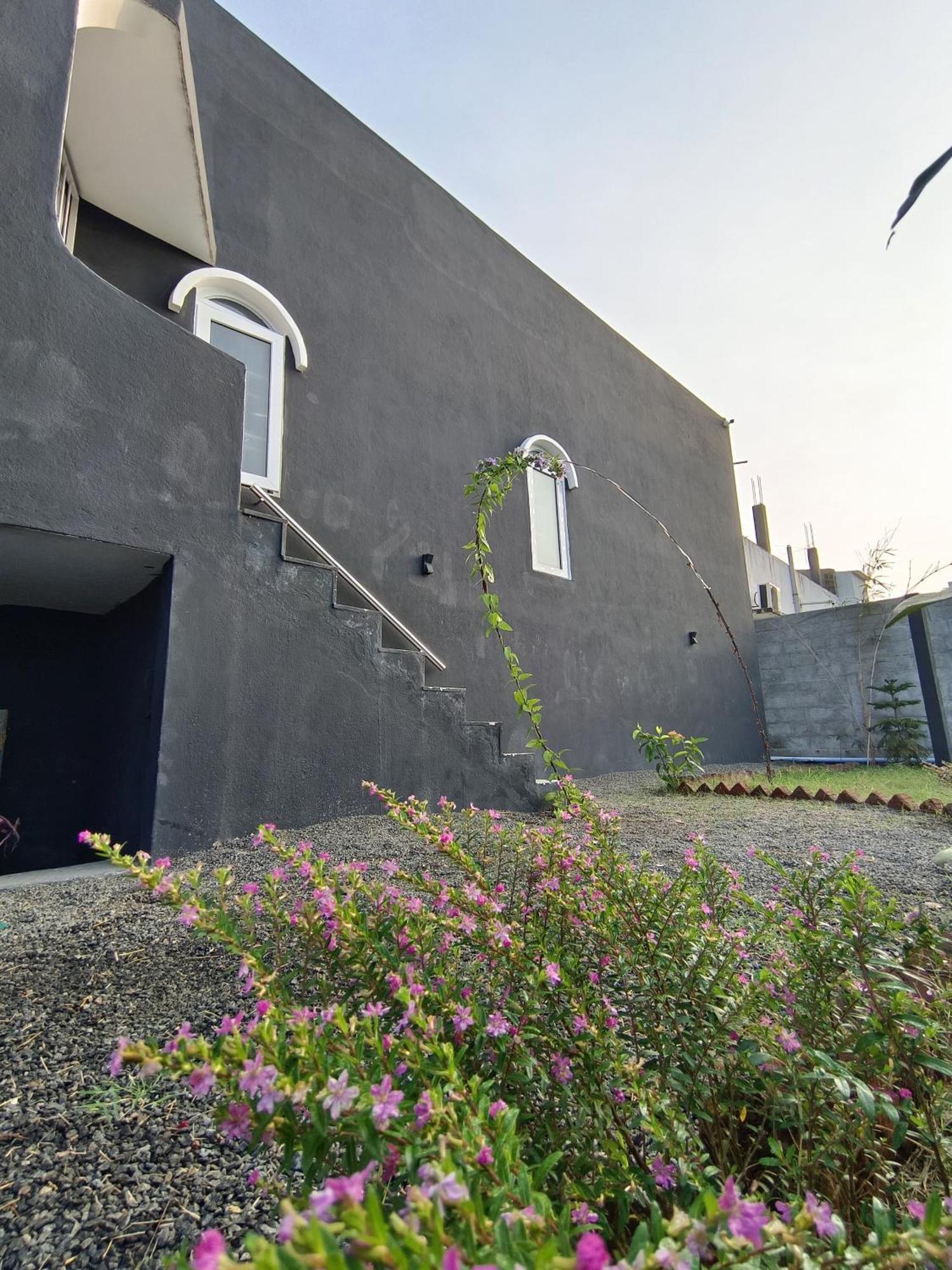Caveman Guest House Пондичерри Экстерьер фото